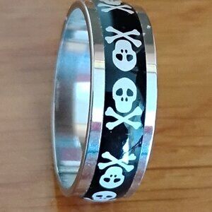 Men skull crossbone goth ring size 10 stainless steel
